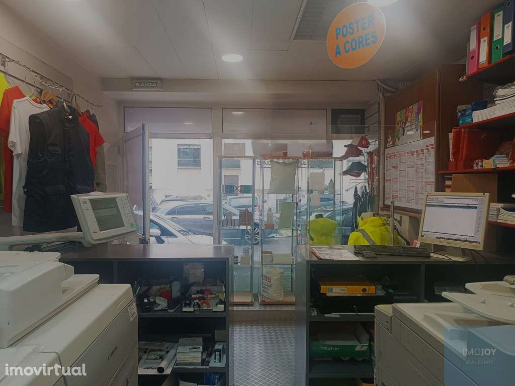 Loja Comercial para Arrendamento em Algés - Grande imagem: 2/39