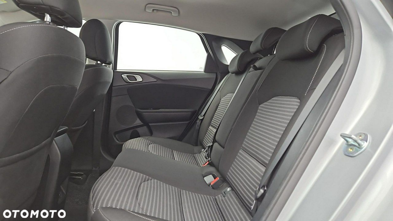 Kia Ceed 1.5 T-GDI L - 23