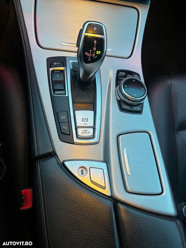 BMW Seria 5 525d xDrive - 18