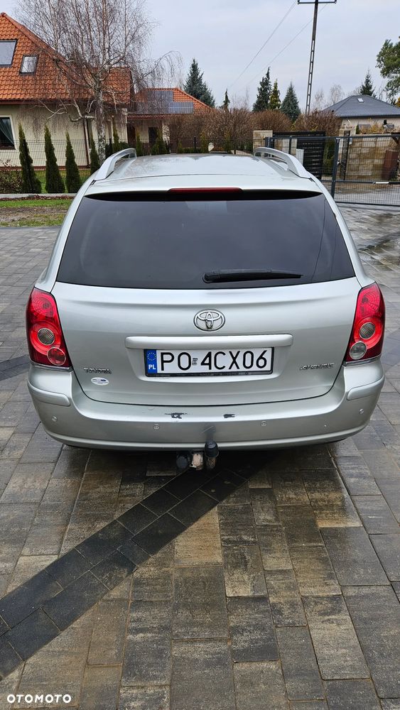 Toyota Avensis 1.8 VVT-i - 7
