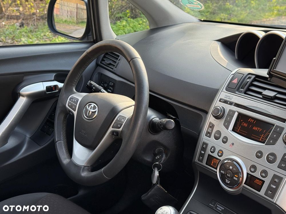 Toyota Verso 1.8 5-Sitzer Skyview Edition - 18