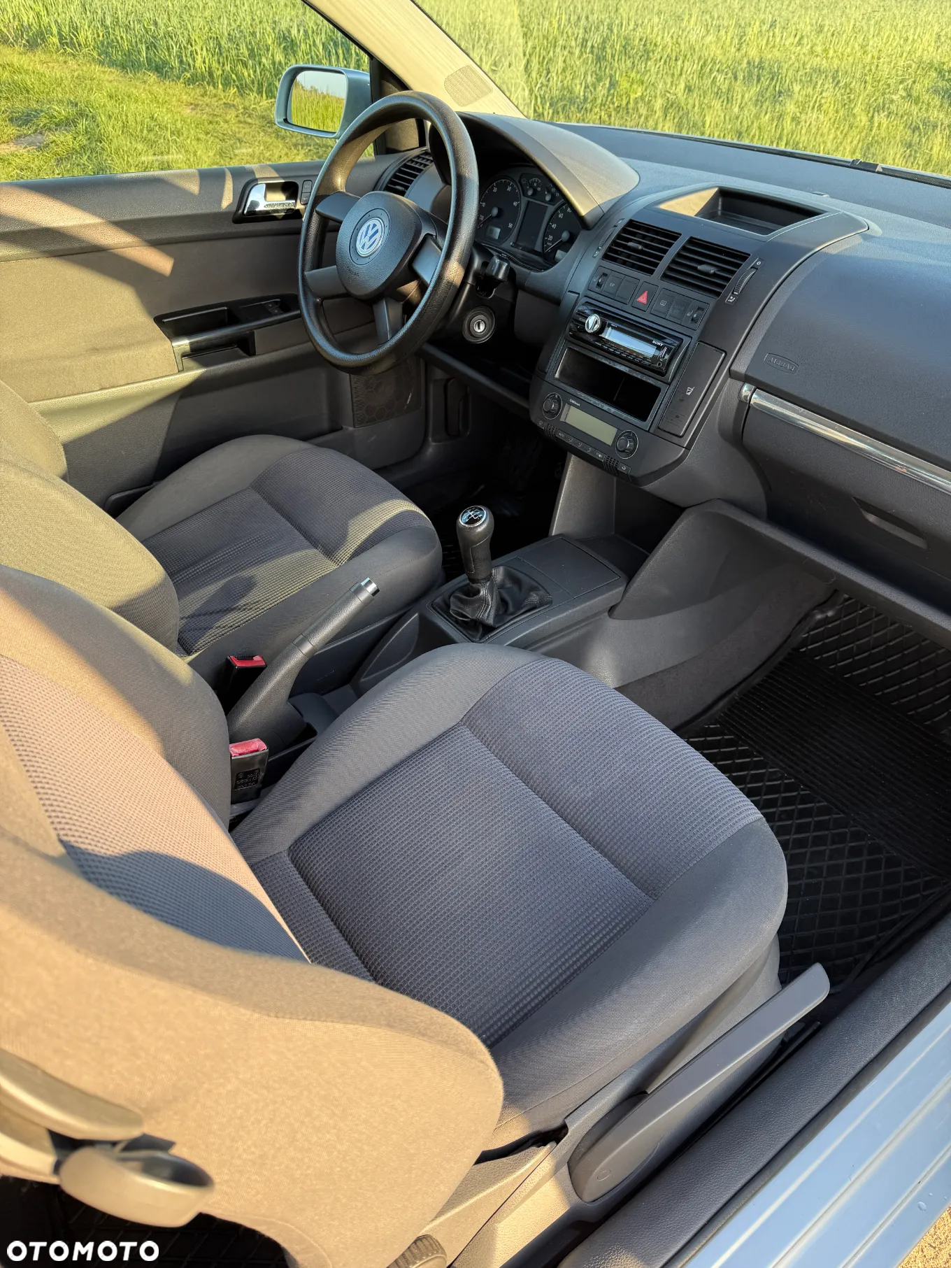 Volkswagen Polo - 12