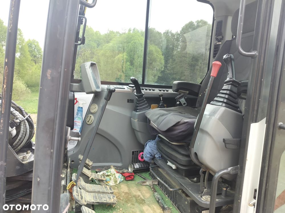 Bobcat E80 - 5