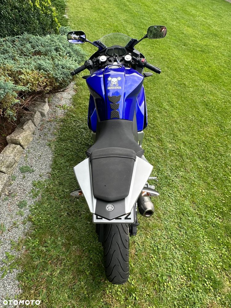Yamaha YZF - 18