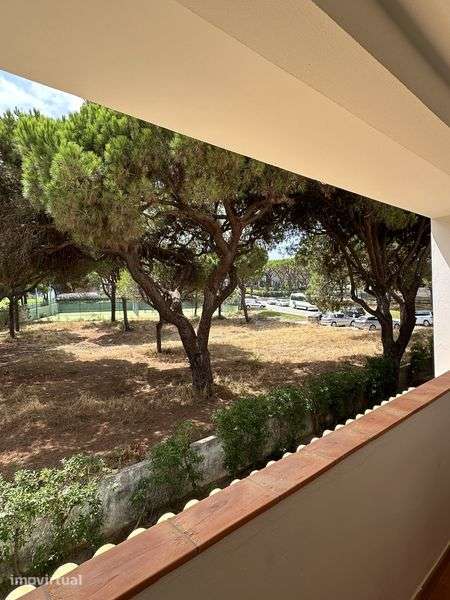 Arrenda, Algarve, Albufeira, em frente ao Pine Cliff - Grande imagem: 2/8