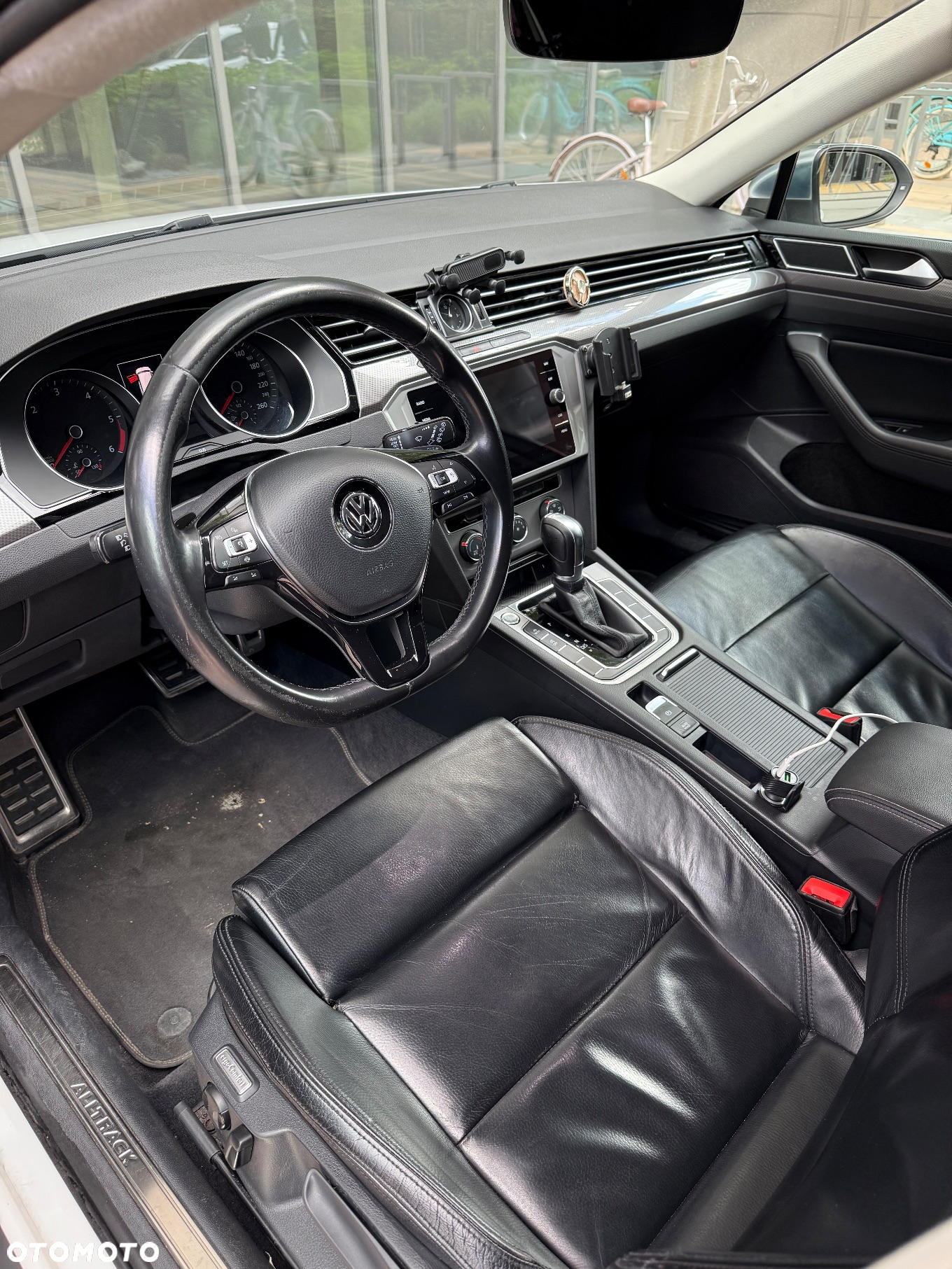 Volkswagen Passat - 8