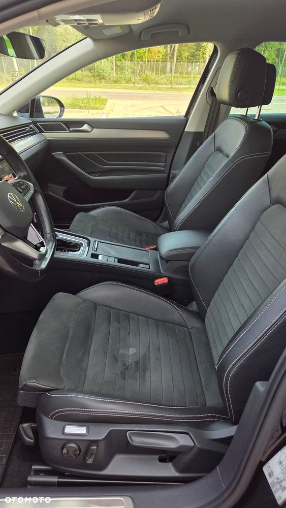 Volkswagen Passat - 15