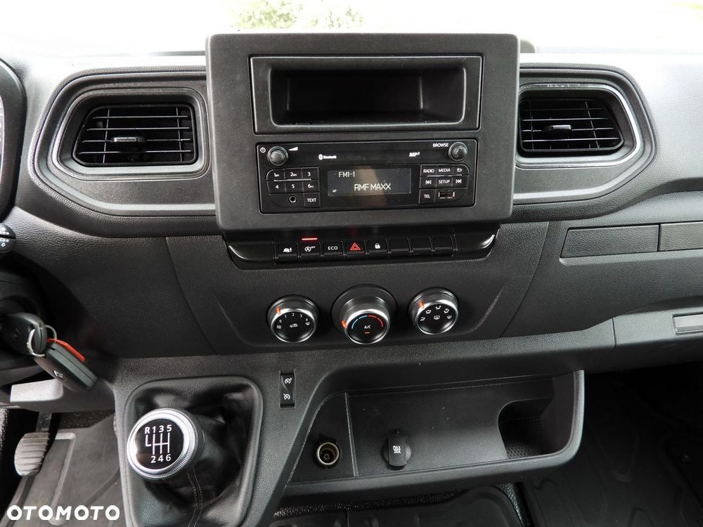 Renault MASTER PLANDEKA 10 PALET WEBASTO TEMPOMAT LEDY KLIMATYZACJA  165KM - 33