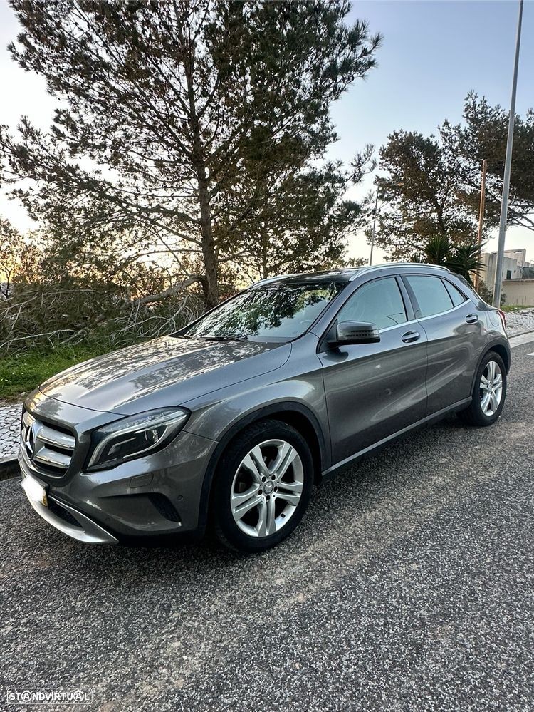 Mercedes-Benz GLA 180 (CDI) d Urban - 15