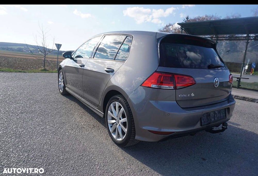 Volkswagen Golf 1.6 TDI DPF BlueMotion Technology MATCH - 4