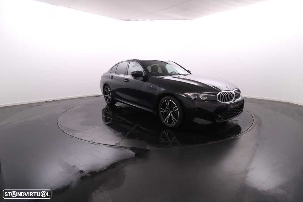 BMW 330 e Pack Desportivo M Auto - 12