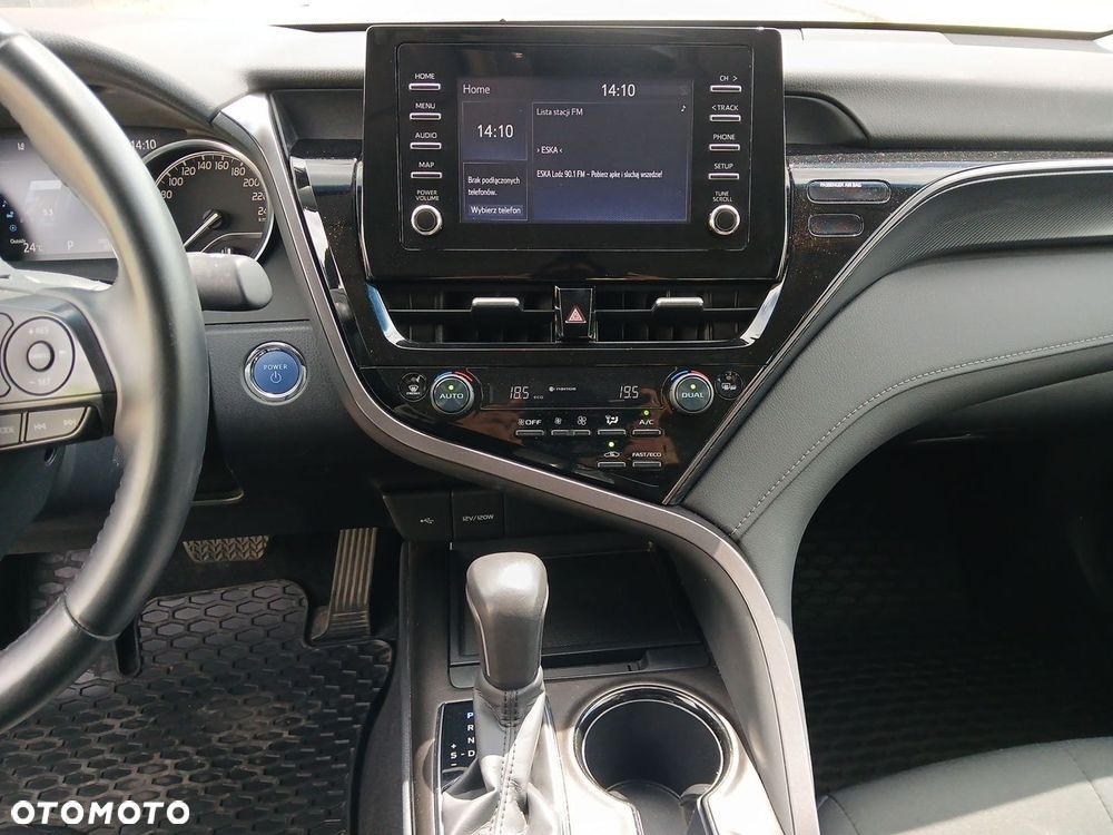 Toyota Camry 2.5 Hybrid Comfort CVT - 32