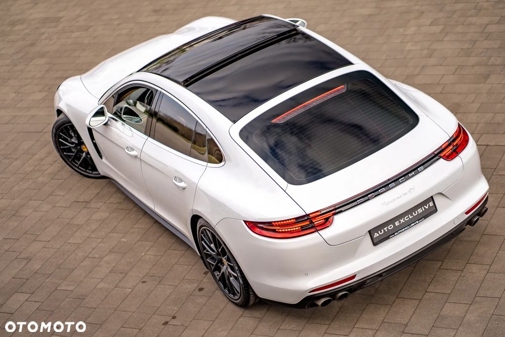 Porsche Panamera 4S - 28