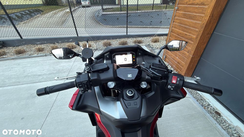 Honda NSS - 9