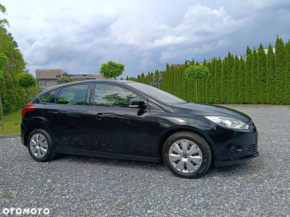 Ford Focus 1.6 Ambiente - 25