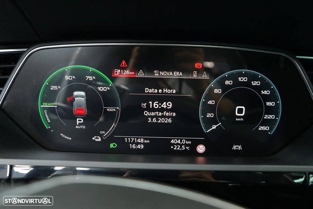 Audi e-tron 50 quattro S line - 36