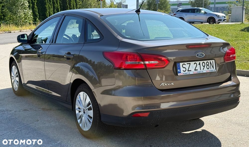 Ford Focus 1.6 Trend - 11