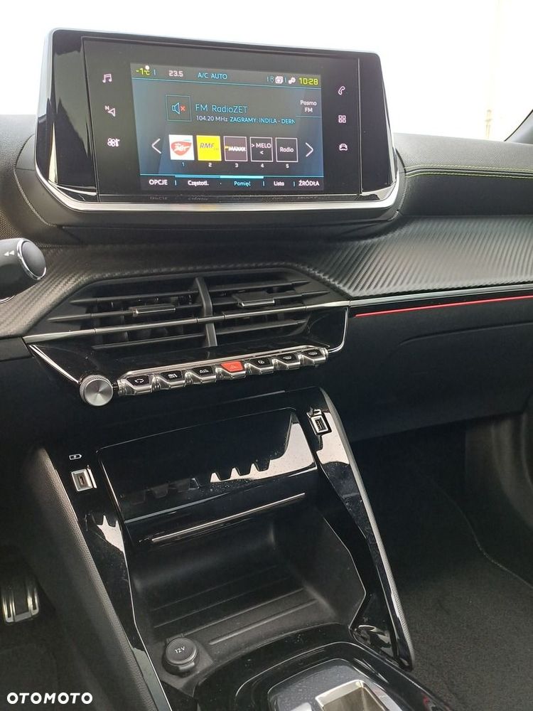 Peugeot 2008 - 23