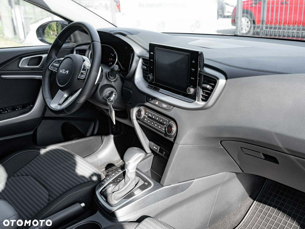 Kia Ceed 1.5 T-GDI M DCT - 32