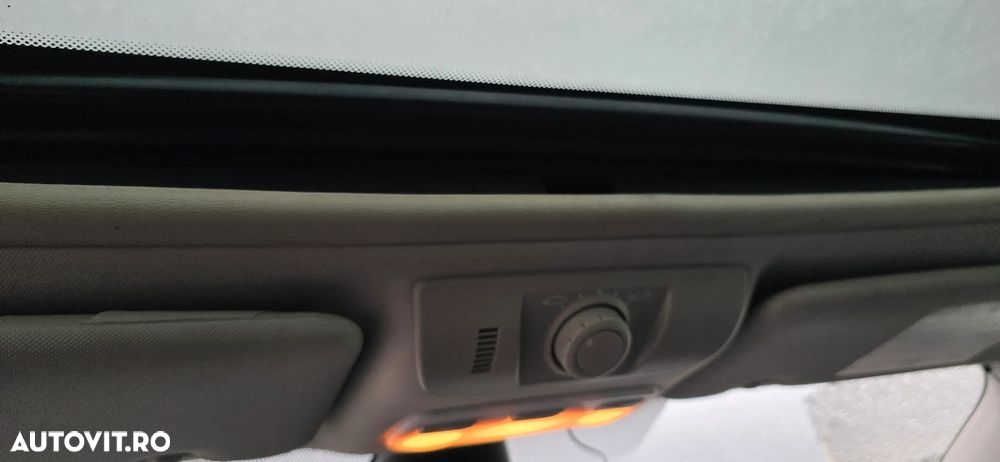 Renault Megane ENERGY dCi 110 Start & Stop Bose Edition - 6