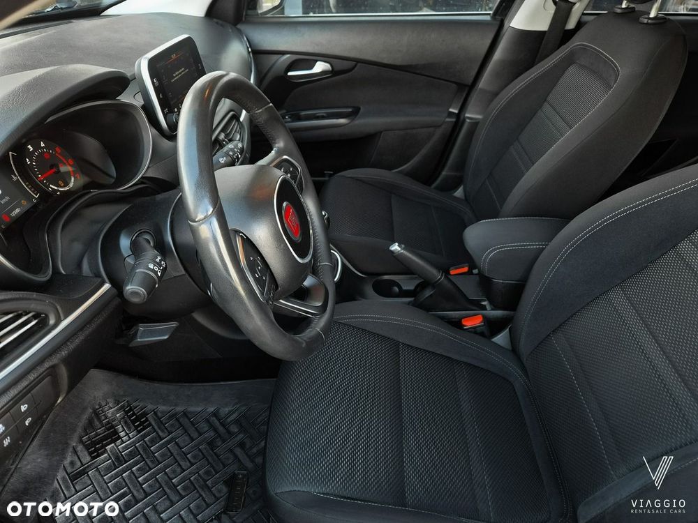Fiat Tipo 1.6 MultiJet 16v Lounge - 29