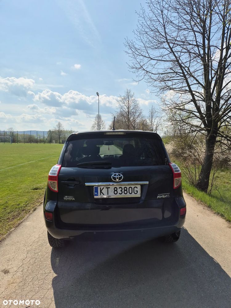 Toyota RAV4 2.2 D-CAT 2010 - 5