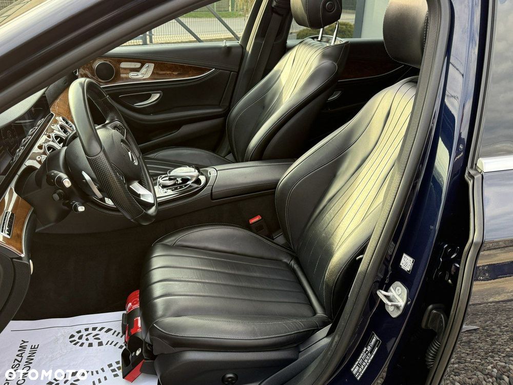 Mercedes-Benz Klasa E - 23