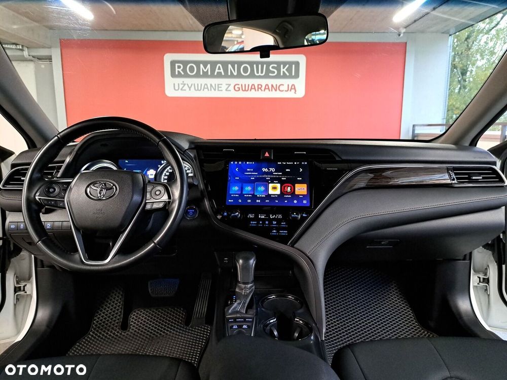 Toyota Camry 2019