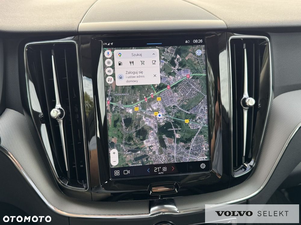 Volvo XC 60 B5 B AWD Plus Dark - 18