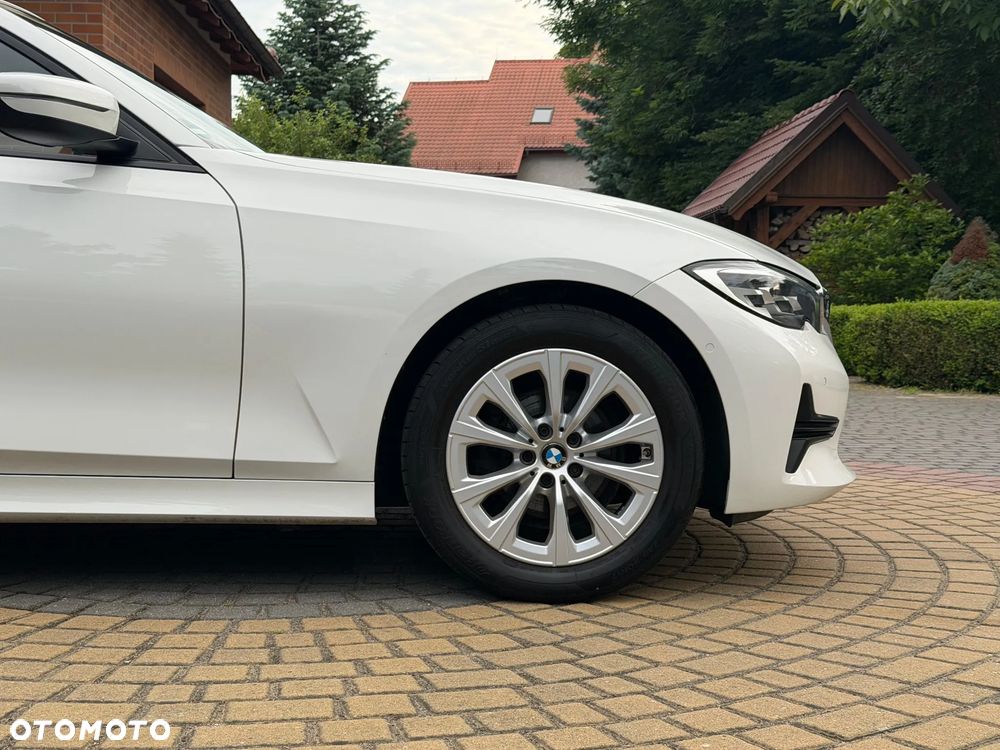BMW Seria 3 - 11