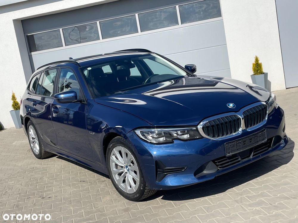 BMW Seria 3 330e iPerformance Sport Line - 2