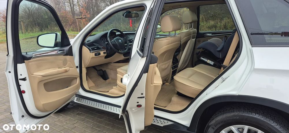 BMW X5 3.0si - 11