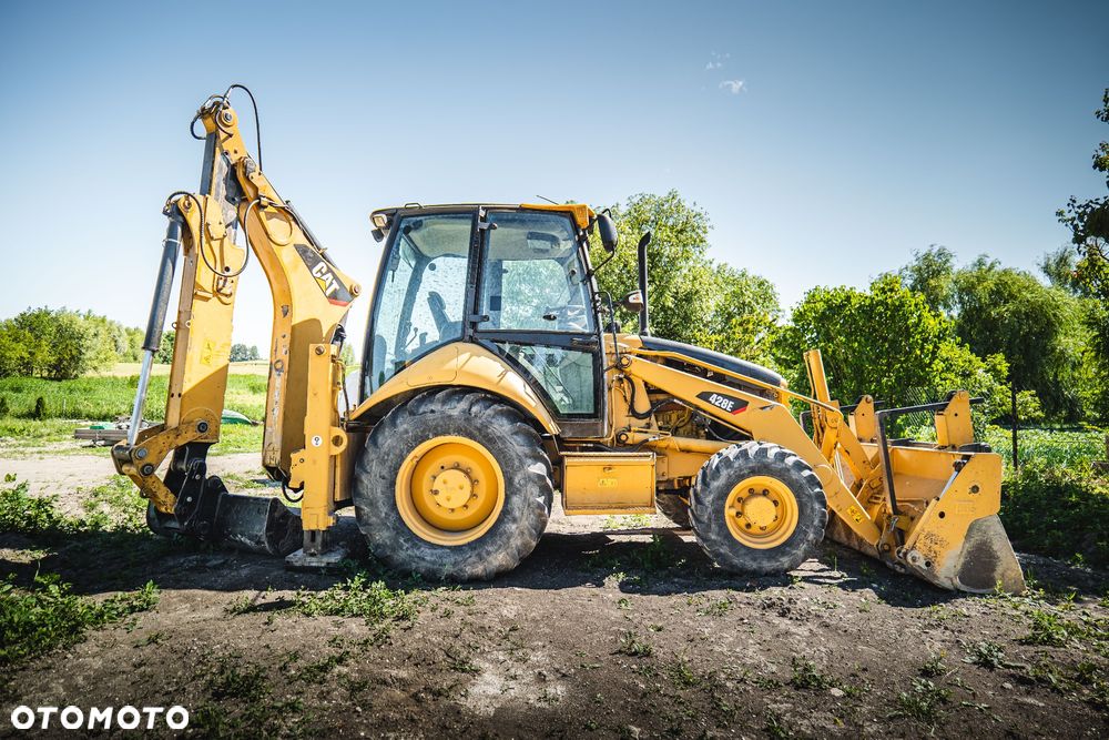 Caterpillar 422E - 9