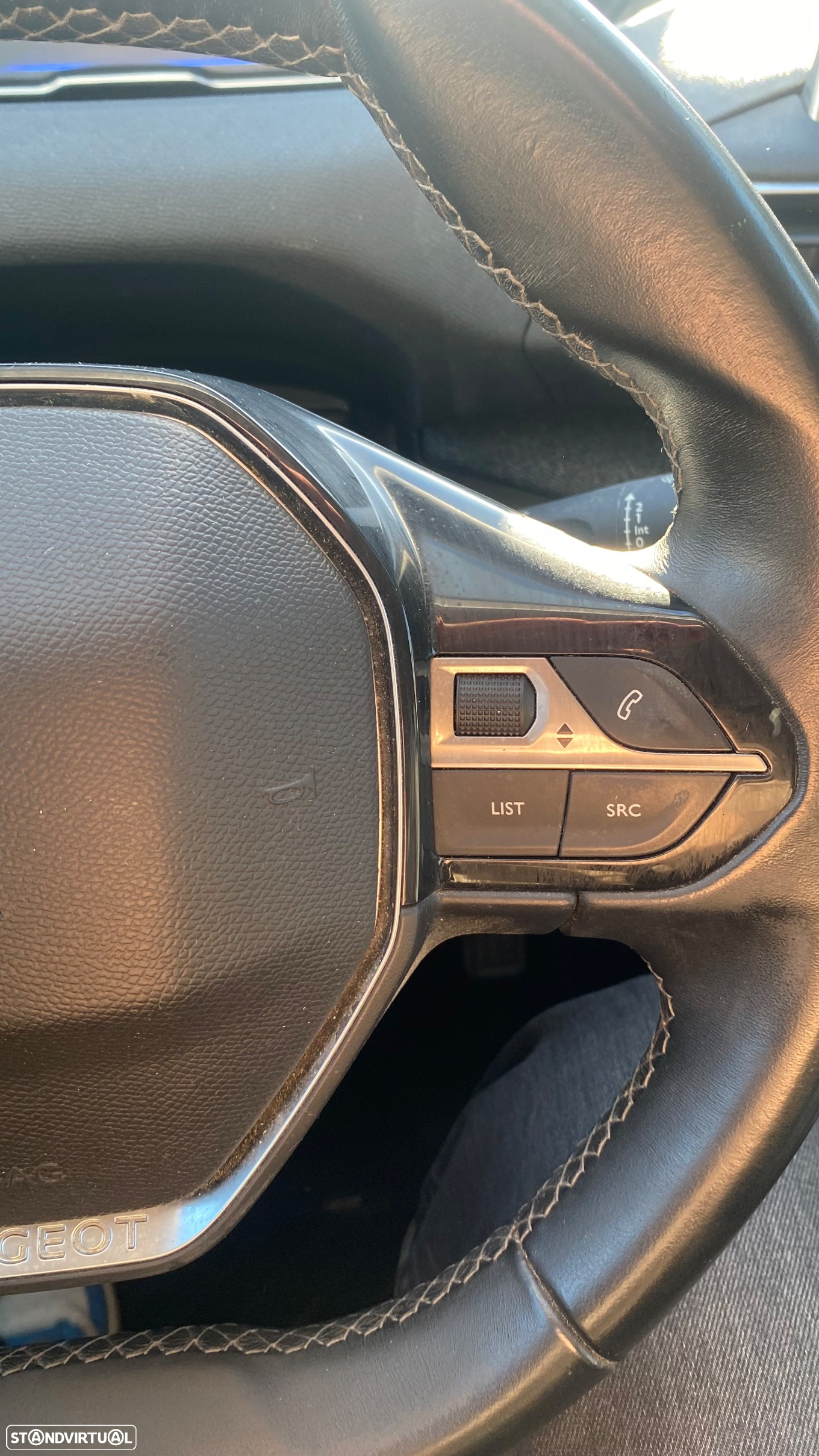 Peugeot 5008 1.2 PureTech Allure - 36
