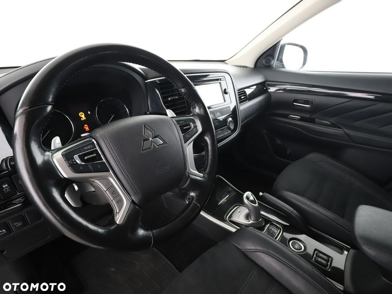 Mitsubishi Outlander - 14