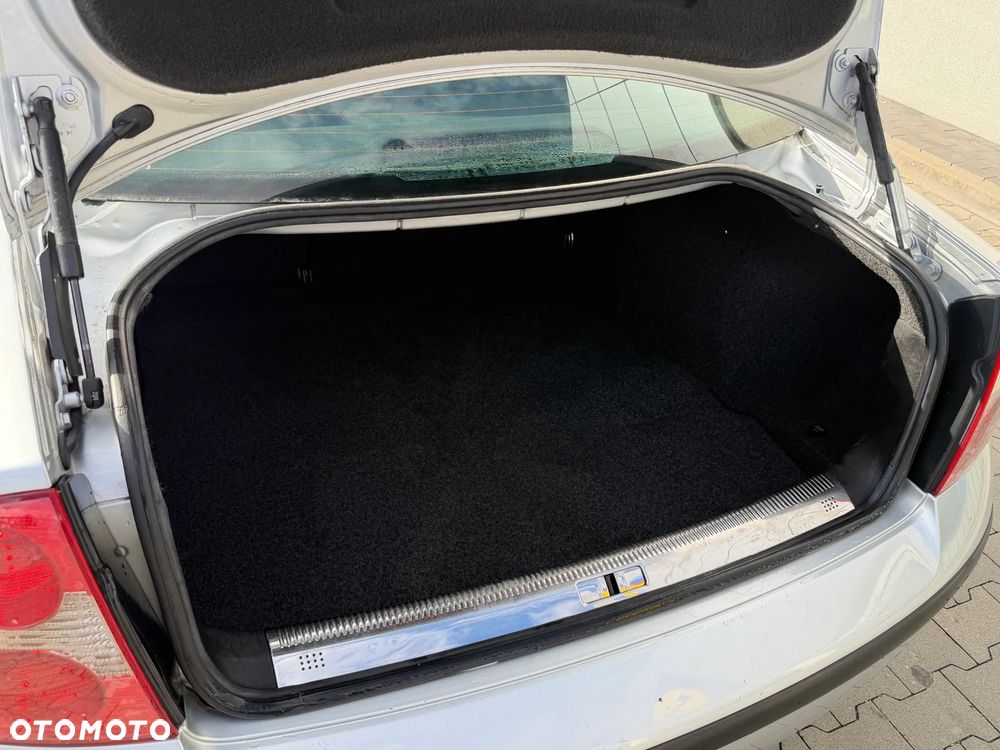Volkswagen Passat 1.9 TDI - 32