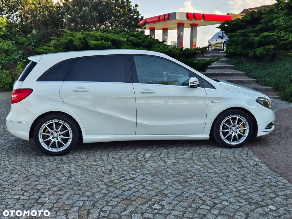 Mercedes-Benz Klasa B 180 CDI (BlueEFFICIENCY) - 13