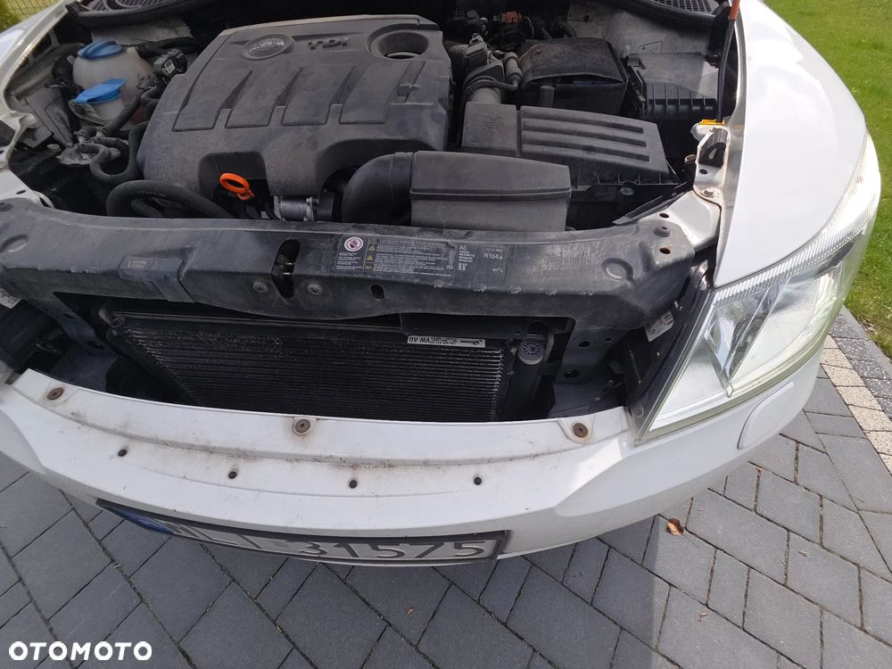 Skoda Octavia 1.6 TDI Ambiente - 10