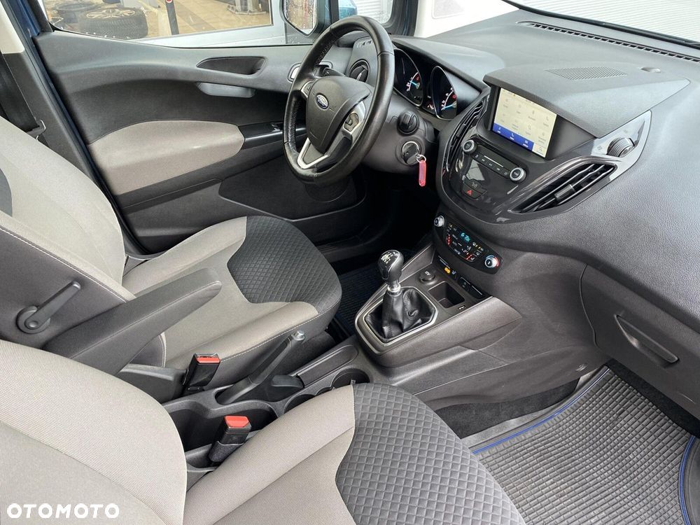 Ford Tourneo Courier - 23