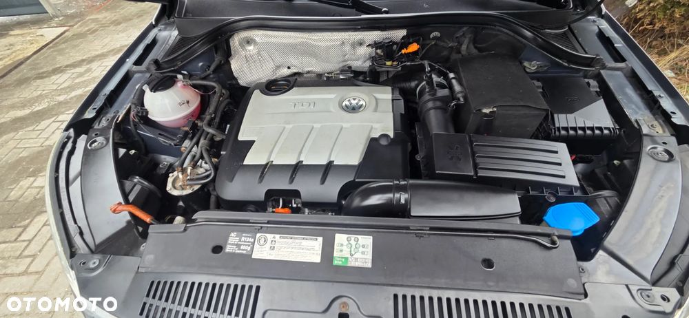 Volkswagen Tiguan 2.0 TDI DPF BlueMotion Technology Exclusive - 38