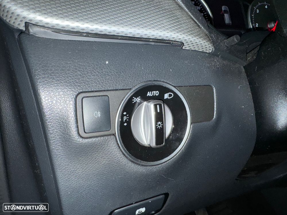 Mercedes-Benz B 180 d Urban - 29