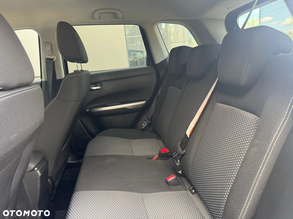Suzuki Vitara 1.4 Boosterjet mHEV Premium Plus 2WD - 11