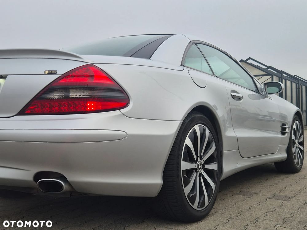 Mercedes-Benz SL - 23