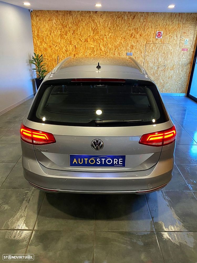 VW Passat Variant - 4