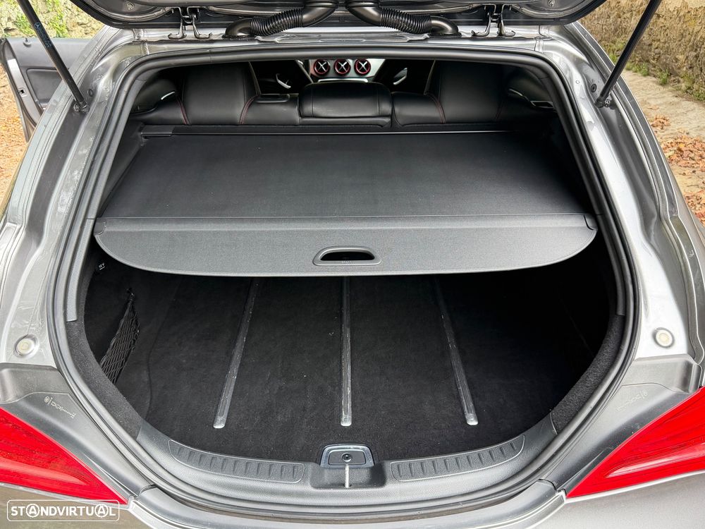 Mercedes-Benz CLA 45 AMG 4Matic 7G-DCT - 47