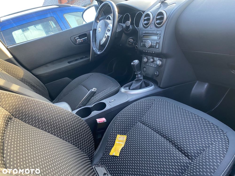 Nissan Qashqai+2 2.0 dCi DPF acenta - 3