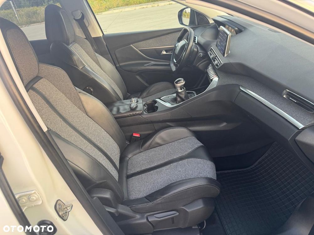 Peugeot 3008 HDi FAP 150 Premium - 36