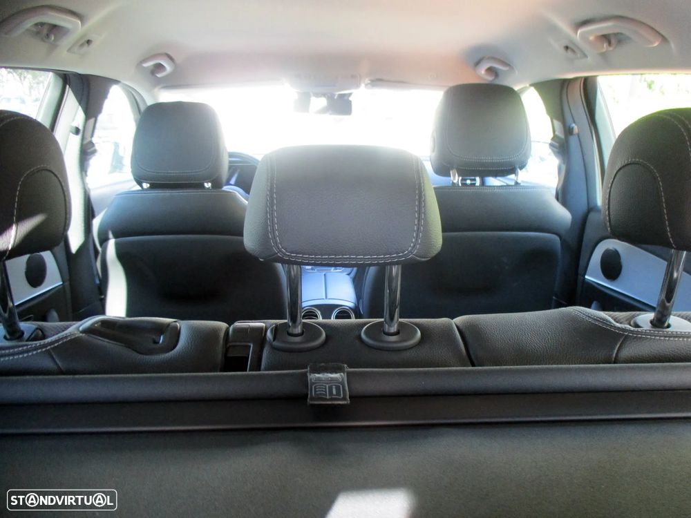 Mercedes-Benz E 220 d Avantgarde+ - 43