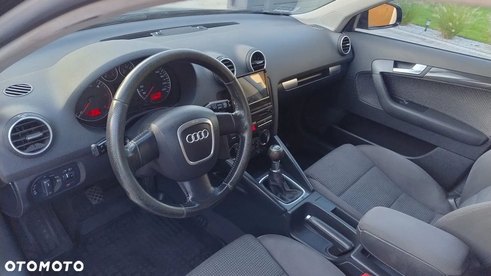 Audi A3 Sportback - 16