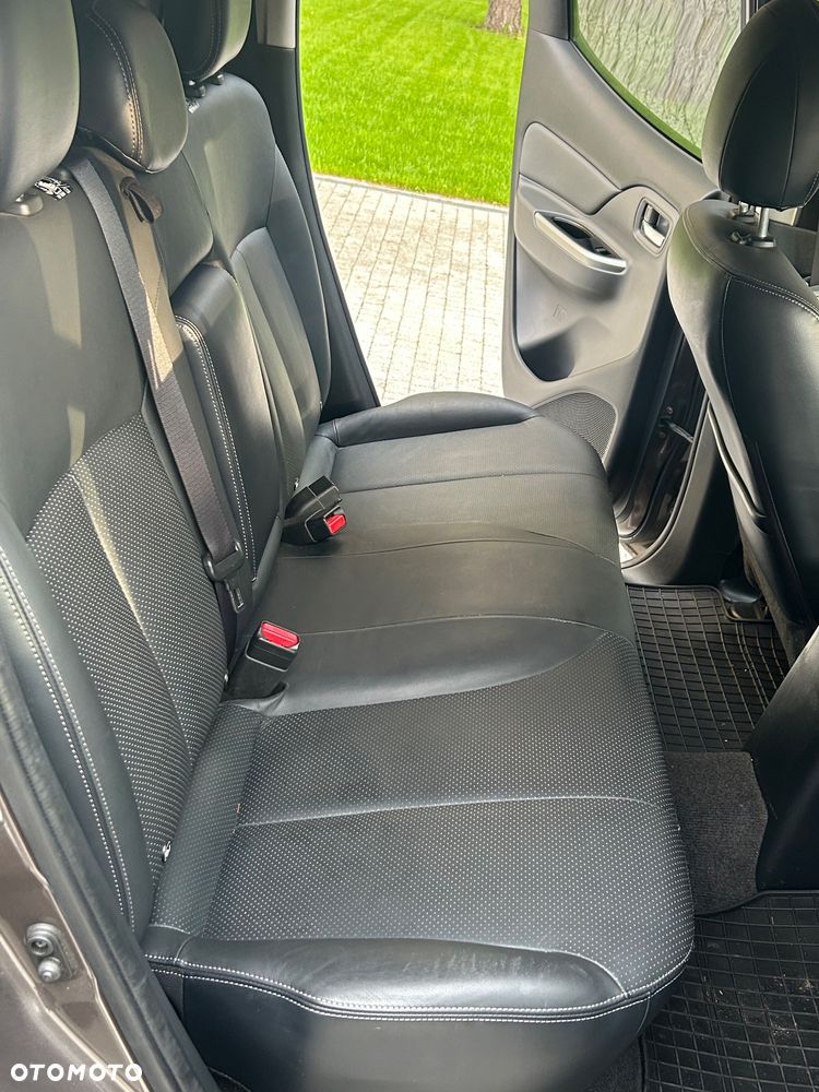Mitsubishi L200 - 10
